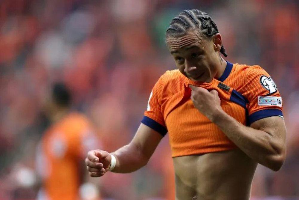 Bayern Munich have 'entered the race' to sign Xavi Simons, the @PA news agency understands. Chelsea are understood to be in direct talks with Simons’ club RB Leipzig. However, their negotiations could be complicated by Bayern expressing an interest. Bayern declined to comment regarding Simons