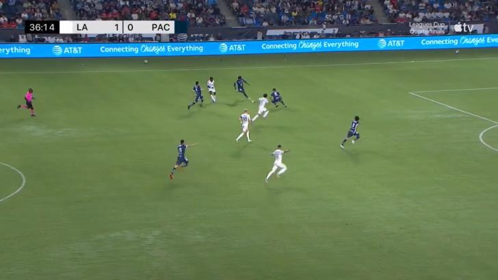 Reus’ goal puts the Galaxy into the League Cup Semifinals