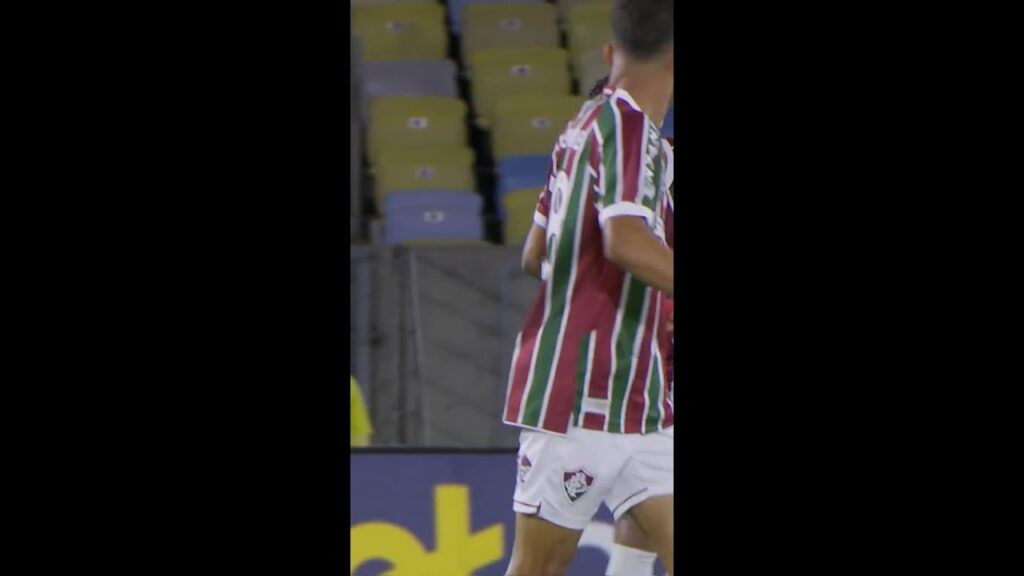 THIAGO SILVA SENTE A COXA! | FLUMINENSE X GRÊMIO | BRASILEIRÃO | #shorts | ge.globo