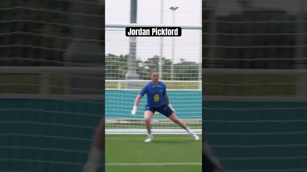 EXCELLENT work Jordan Pickford! 🧤 #goalkeeper #goalkeepertraining #soccer #shorts #pickford