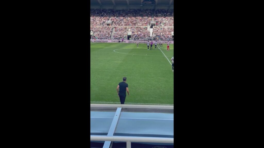 El APLAUSO de SIMEONE a TRIPPIER en el CAMBIO: un bonito PASADO los une