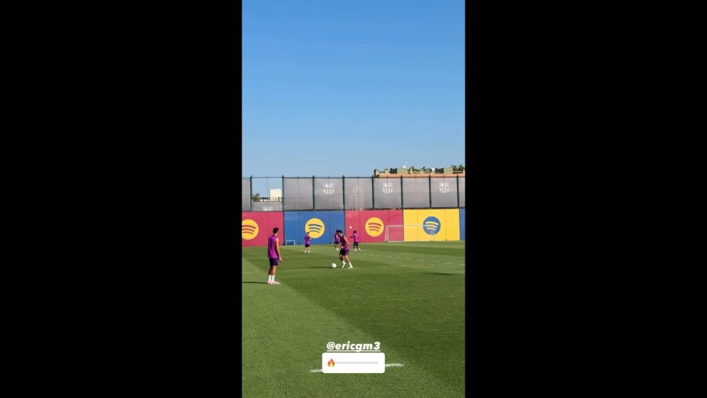El INCREÍBLE CONTROL de ERIC GARCÍA en el ENTRENAMIENTO del BARÇA