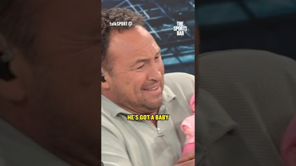 O’Hara and Cundy CLASH over Jordan Pickford’s cheat sheet water bottle! 😳🔥👶🤣