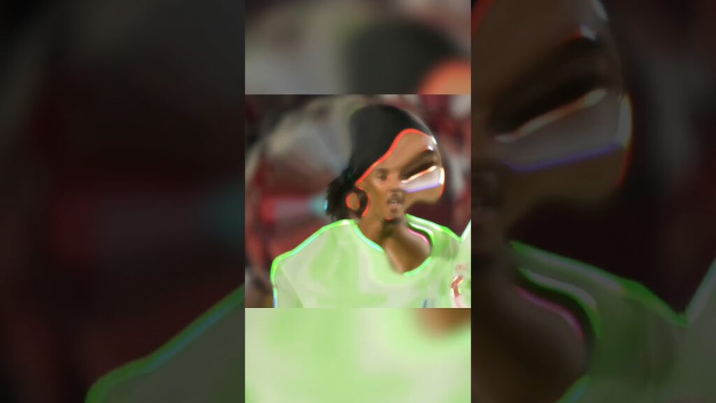 😳 Araujo a un problème, Eric Garcia a la place de Kounde ? #fcbarcelone #shorts #football #barca