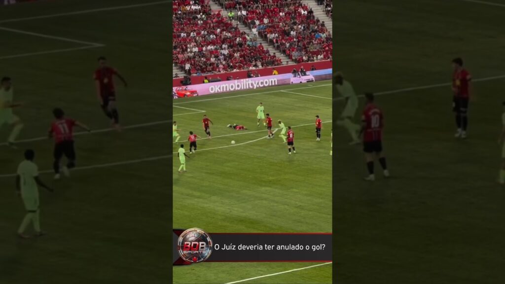 Ferran Torres marcou um golaço, mas o jogador do Mallorca estava caído após uma bolada na cabeça