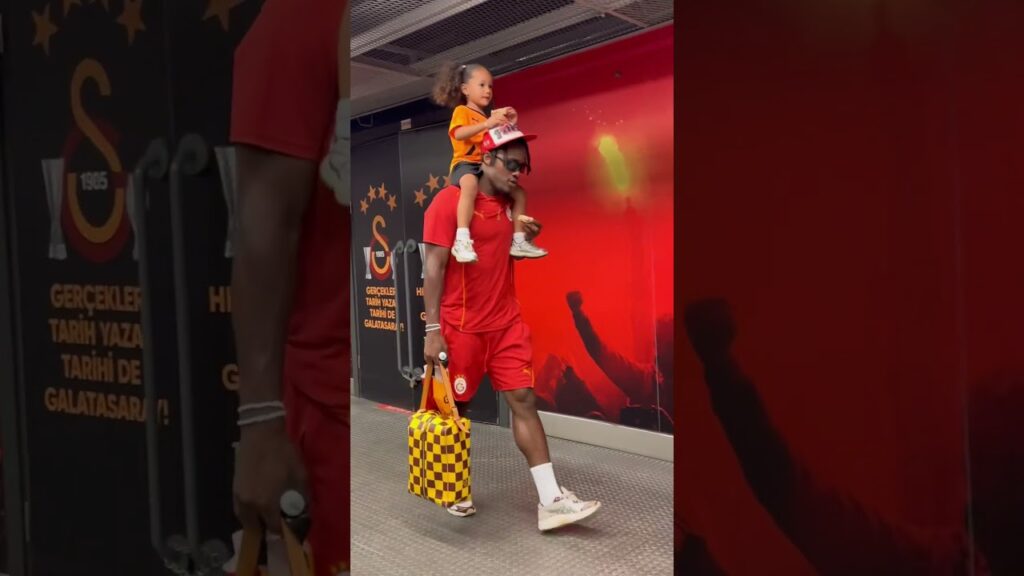 Michy Batshuayi ve kızı #galatasaray #batshuayi #football #shorts