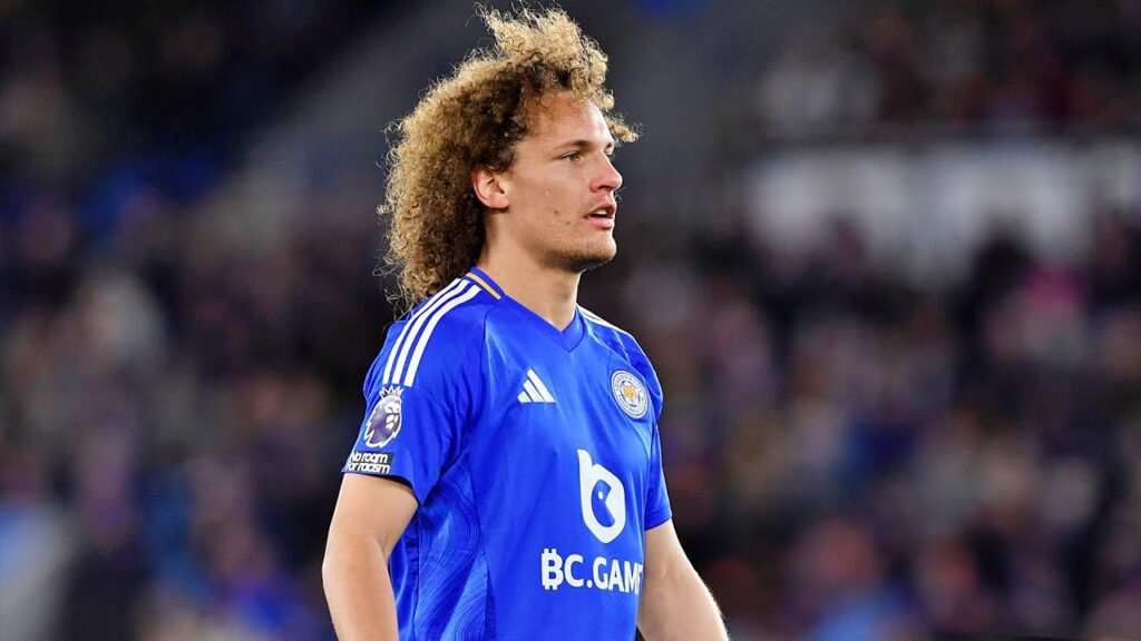 𝐋𝐎𝐎𝐊 𝐖𝐇𝐀𝐓 Wout Faes is doing at Leicester City⚡