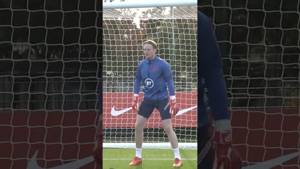 Jordan Pickford on 🔥🔥🔥 #goalkeepertraining #goalkeeper #soccer #soccershorts #shorts #football