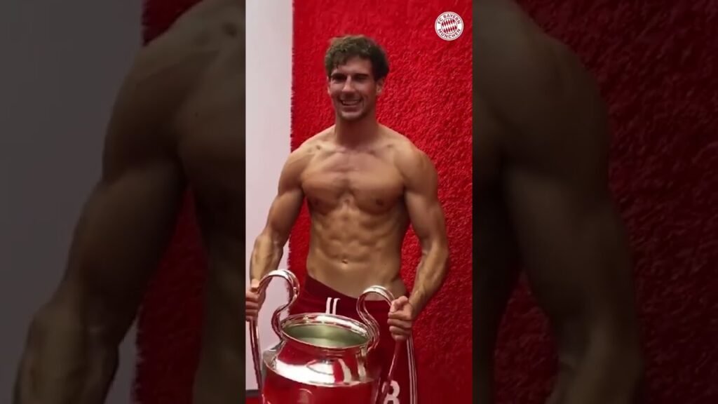 Leon Goretzka's iconic pose after winning the Champions League 2020