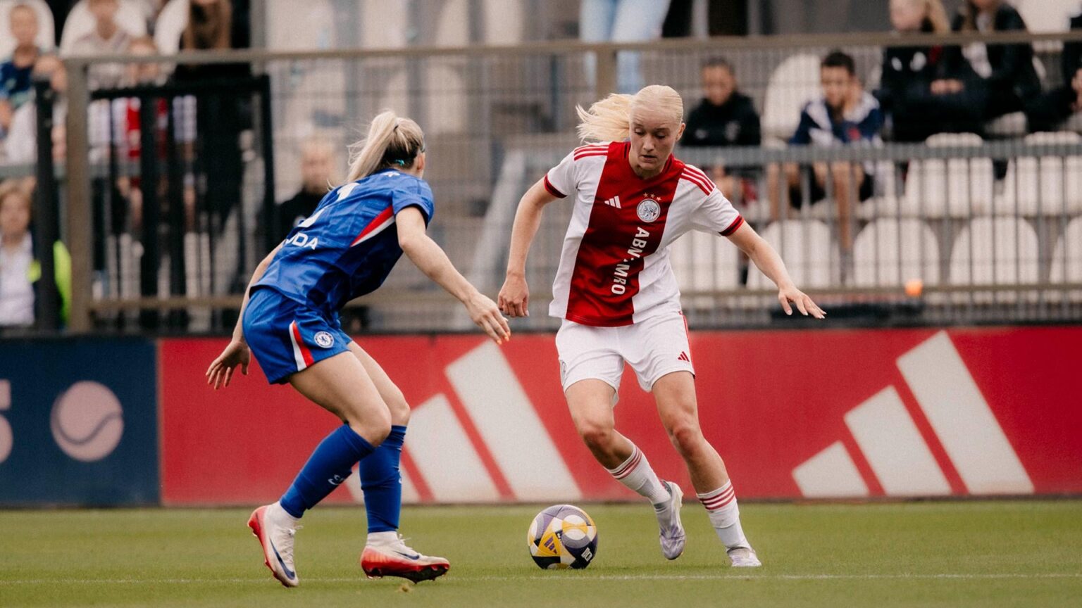 [Official] Ajax Vrouwen friendly against Chelsea ends 1-1