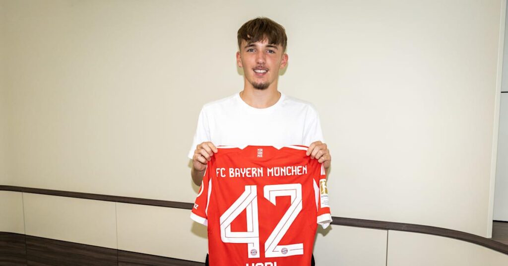 FC Bayern extends with Lennart Karl and Wisdom Mike