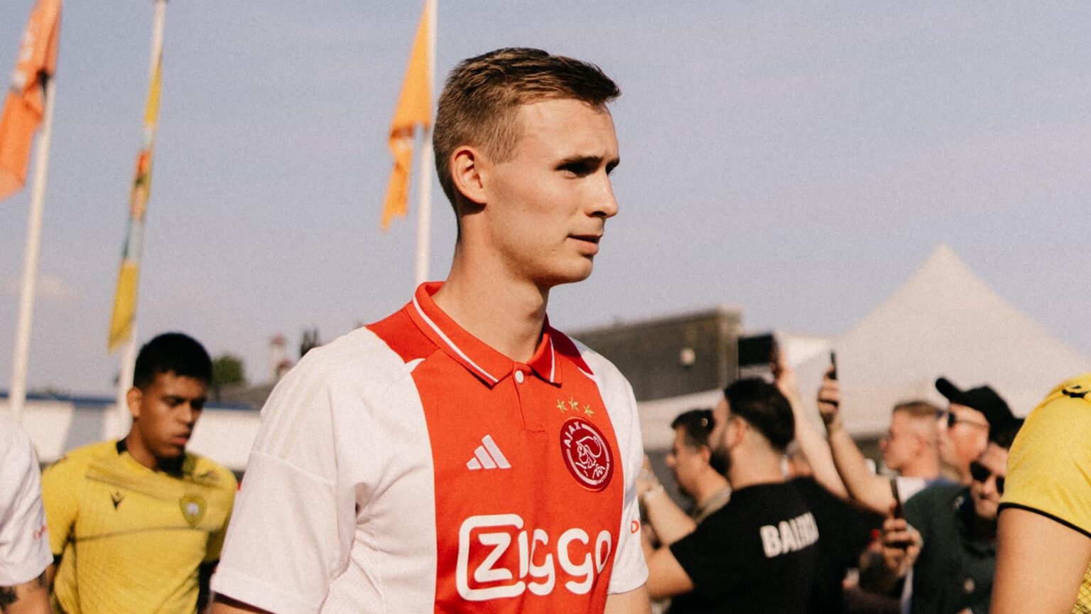 Official: Sivert Mannsverk joins Sparta Prague on loan with option to buy