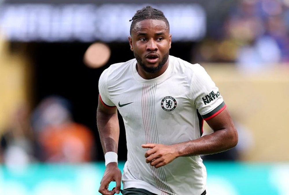 Bayern are weighing up a bid for Christopher Nkunku. The Frenchman has interest from other clubs, but Bayern are keen and so is he. Chelsea are determined to sell Nkunku rather than loan him out. A return to his former club RB Leipzig is currently not on the cards [MrDomSmith]