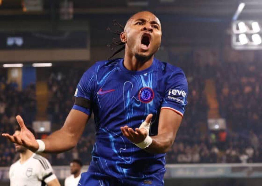 With the transfer of Nick Woltemade becoming increasingly unlikely, Christopher Nkunku is now at the top of Bayern's list. The club has been in contact with Nkunku's agents, Pini Zahavi and Max Bielefeld. A fee of €35-40m is under discussion.