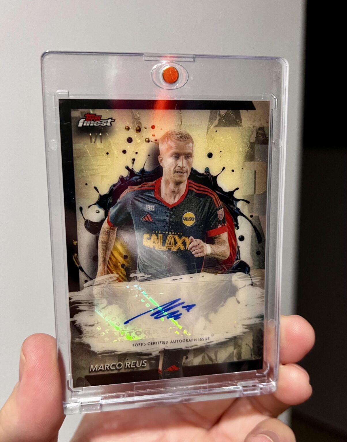 My son has me watching MLS due to Messi all the way down in Perth, Australia. I thought I’d see what the trading cards are like so had a few hobby packs delivered. This bloke goes alright yeah? 🍻