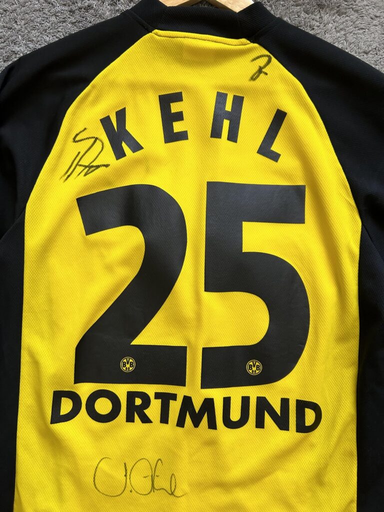 Wer hat hier unterschrieben?