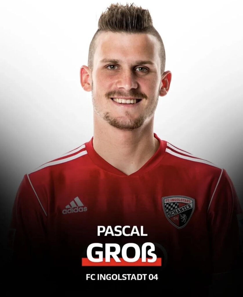 "15 assits and infinite Cruyff turns" kinda hairstyle