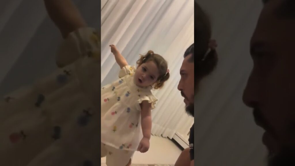 FILHA DO ALEX TELLES COMEMORANDO A VITÓRIA DO FOGÃO!
