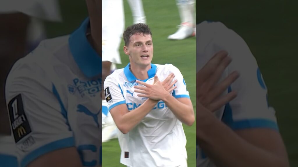 Premières minutes en Bleu&Blanc, première explosion de joie pour Benjamin Pavard 🇫🇷 🪖 #shorts #om