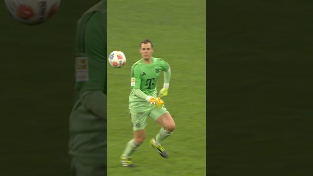 Name a better midfielder than Manuel Neuer 😤🐐