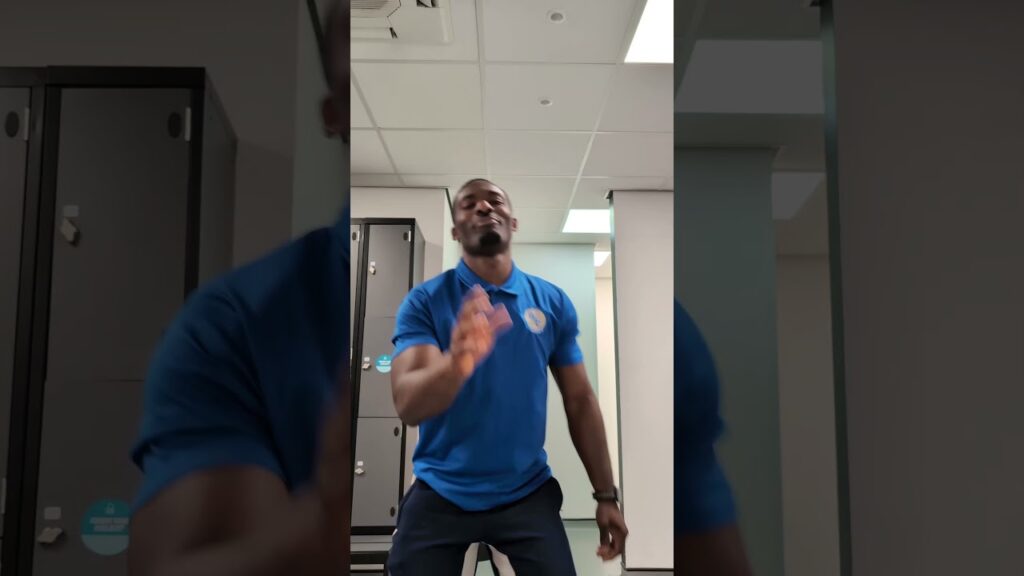 Virgil Van Dijk The Wall of Liverpool #viralvideo #virgilvandijk #nicolaspepe #villarreal