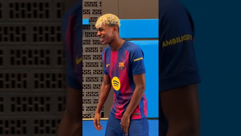 Lamine hyping up Gavi 😂❤️ #fcbarcelona #shorts