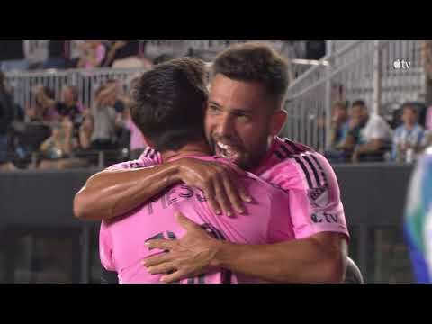 Classic Combo! Messi Assists Jordi Alba for the Finish!