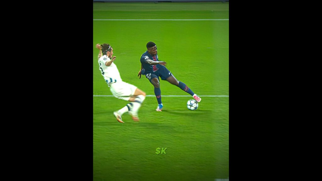 Nuno Mendes fakeshot 🤩 | #nuno #nunomendes #psg #ucl #footballshorts #fakeshot #beautifulgoal #fyp