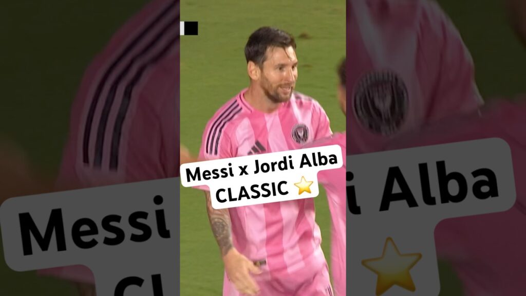 Messi and Jordi Alba CLASSIC connection ⚽️🩷