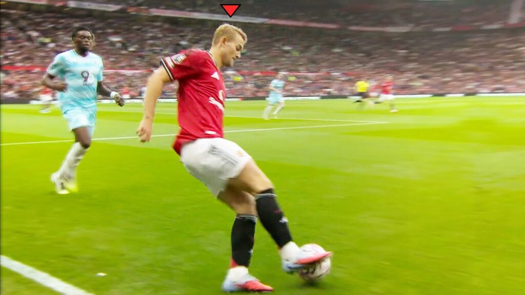 Matthijs de Ligt is a MONSTER (2025/26)