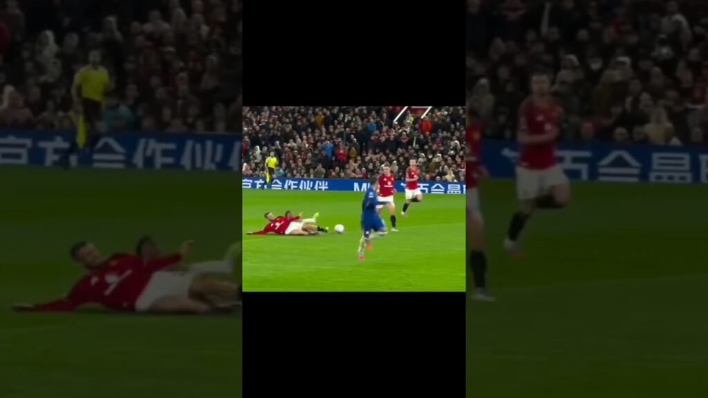 Luke Shaw bullyìng Chelsea 💪