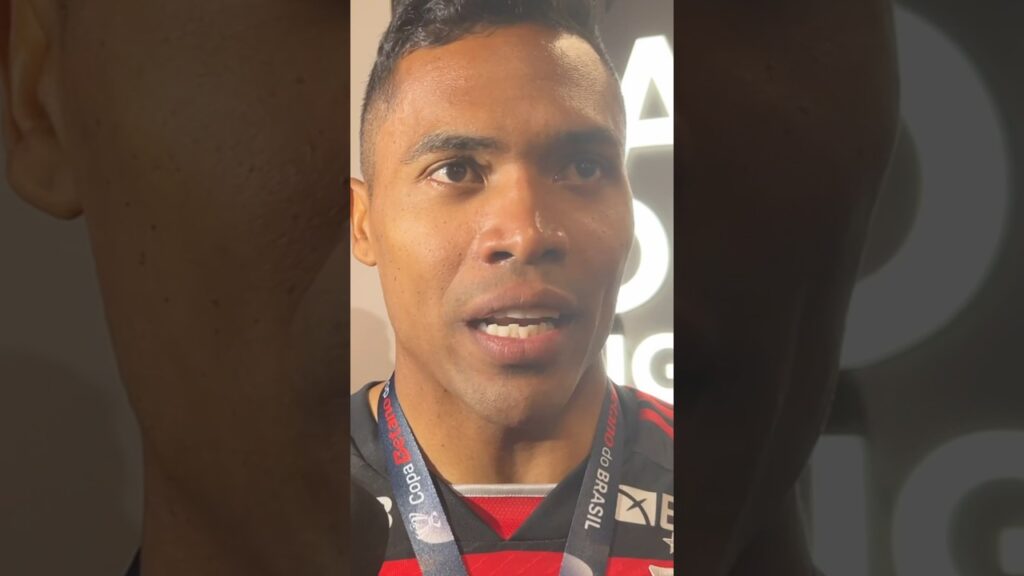 Alex Sandro fala sobre Filipe Luís !