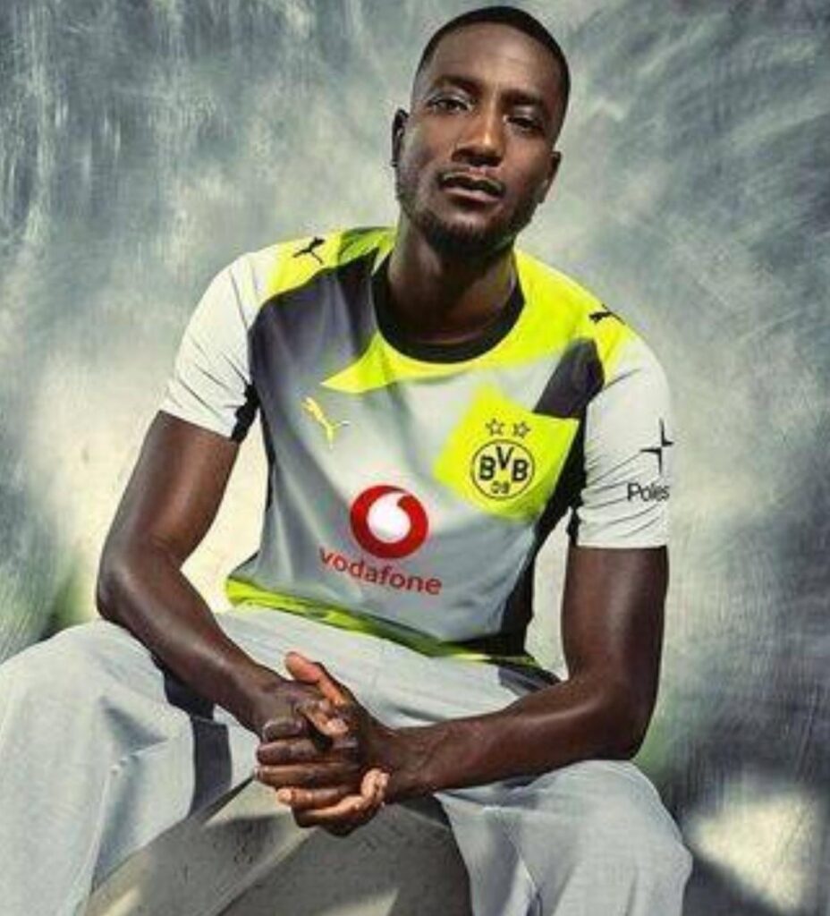 New away kit presented