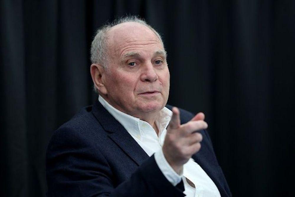 Uli Hoeneß at last night's DFL gala: "We have three 'new signings' who will strengthen the team from November: Jamal Musiala, Alphonso Davies and Hiroki Itō" [SZ]