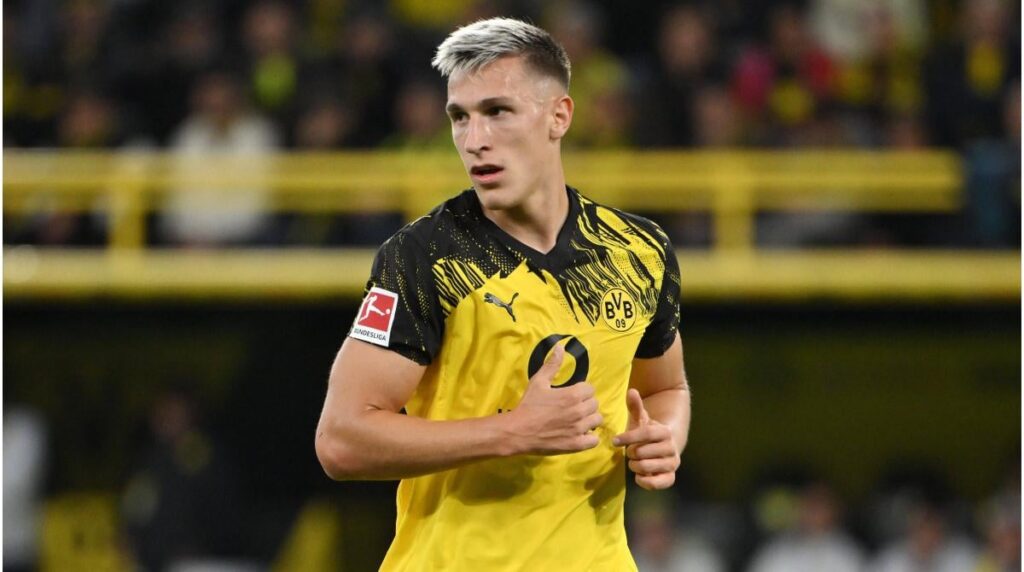 Nico Schlotterbeck: We want to win titles again at BVB. The last time was in 2021 with the DFB-Pokal. That was a while ago. We as players didn't come to BVB just to play for Champions League qualification or to be eliminated in the second round of the cup.