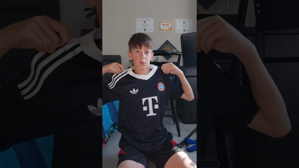 First time wearing manuel neuer shirt...