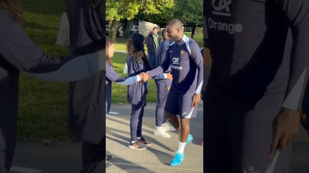 Dayot Upamecano meeting the Refugee's Team with France