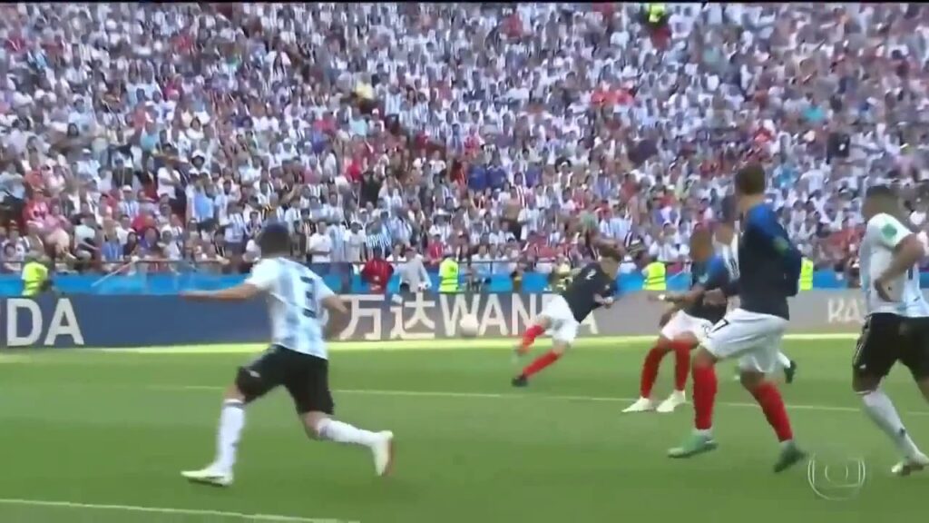 GOLAÇO - Benjamin Pavard - França x Argentina [30/06/2018] (0000)