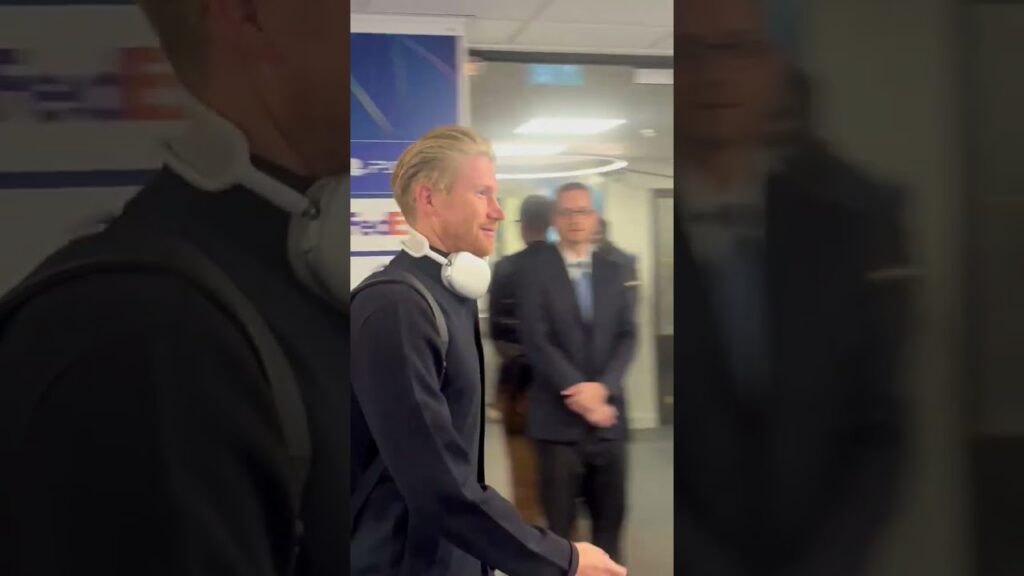Kevin De Bruyne arrives BACK at #ManCity… 🥺🩵 [via X: Jack_Gaughan]