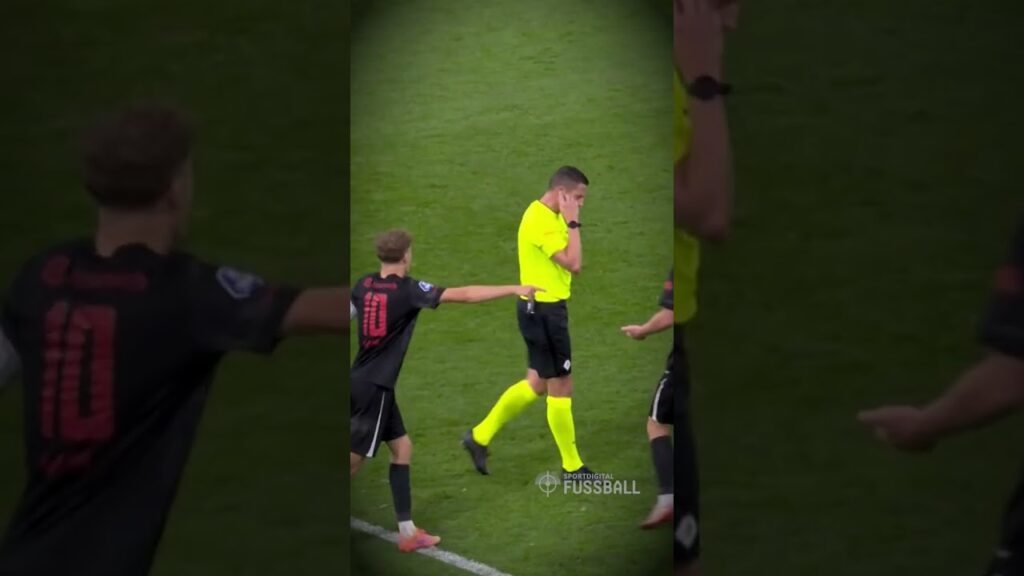 Tor aberkannt + Niederlage: Weghorst not amused 😡😡😡  #Sportdigital #Eredivisie #az #ajax