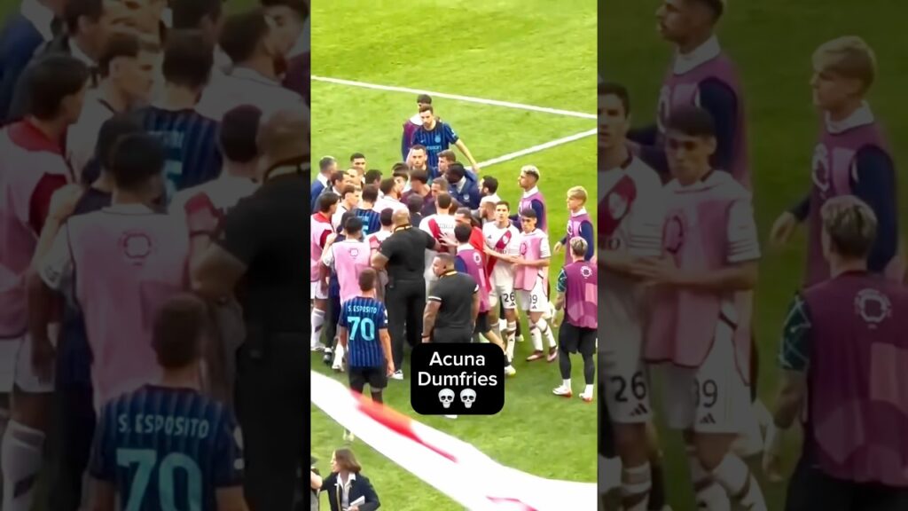 Acuna vs Dumfries 🔥💀 #fifacwc #inter #riverplate #acuña #dumfries
