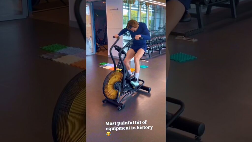 "MOST PAINFUL BIT OF EQUIPMENT IN HISTORY!" James Maddison Working Hard in the Gym