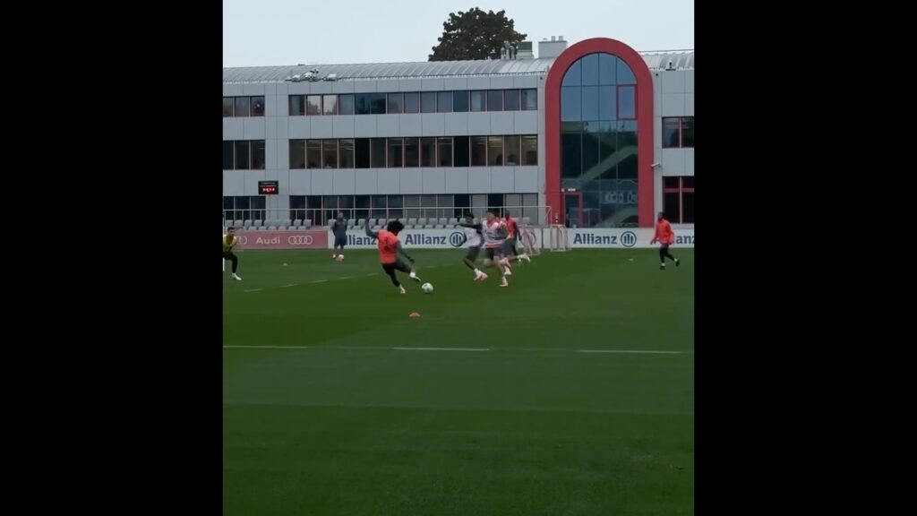 Serge Gnabry's great goal after tiki-taka at Bayern's training session
