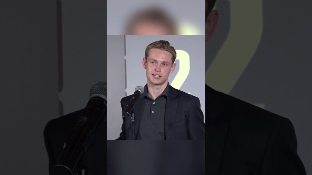 ‘I won’t tell you my salary’ – De Jong jokes after signing new Barcelona contract