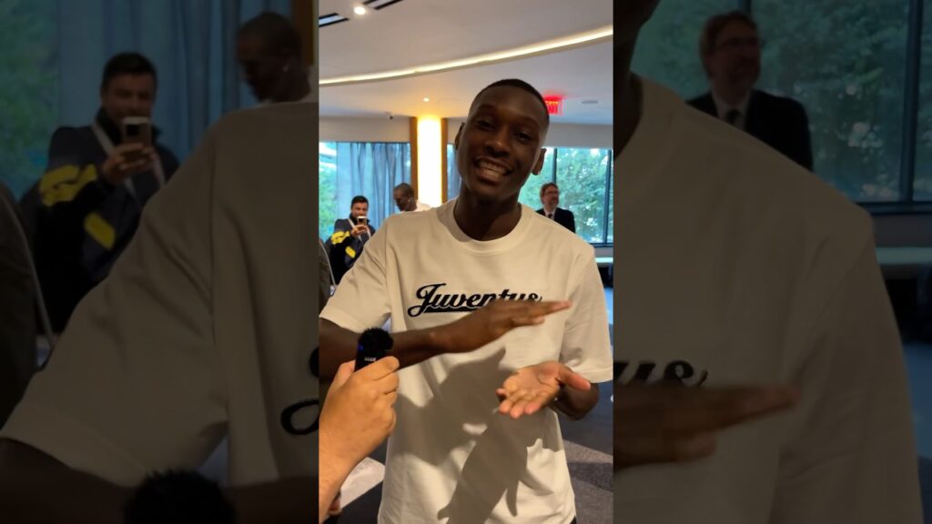 SHOW ME THE MUANI! 🇫🇷 #football #juventus #soccer