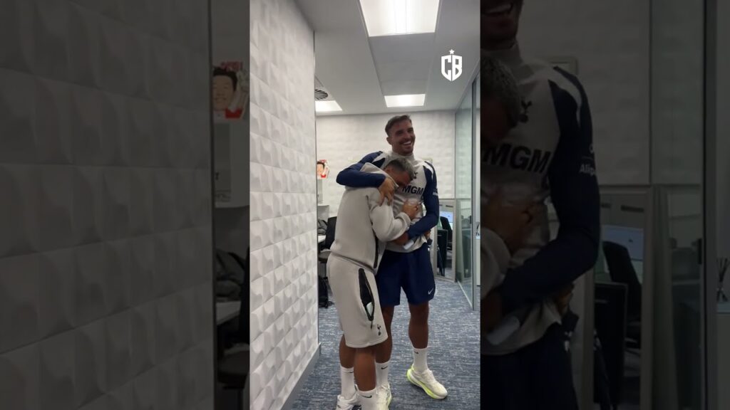 EMOCIONANTE! 🥹 PEDRO PORRO E JOÃO PALHINHA JUNTOS NOVAMENTE NO TOTTENHAM 💚🇪🇸🇵🇹 #SHORTS