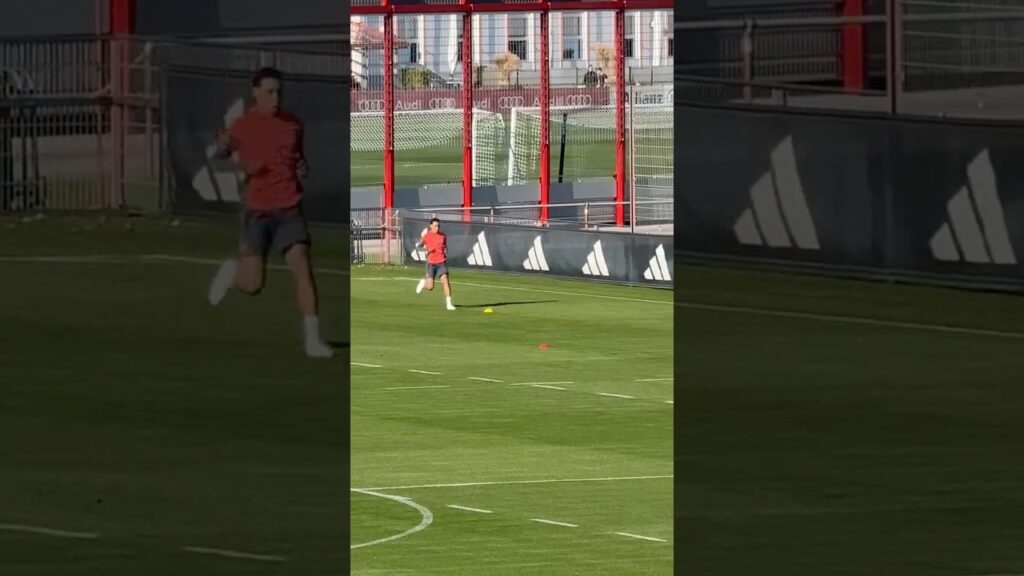Jamal Musiala working individually at Bayern's training session, following injury recover protocol