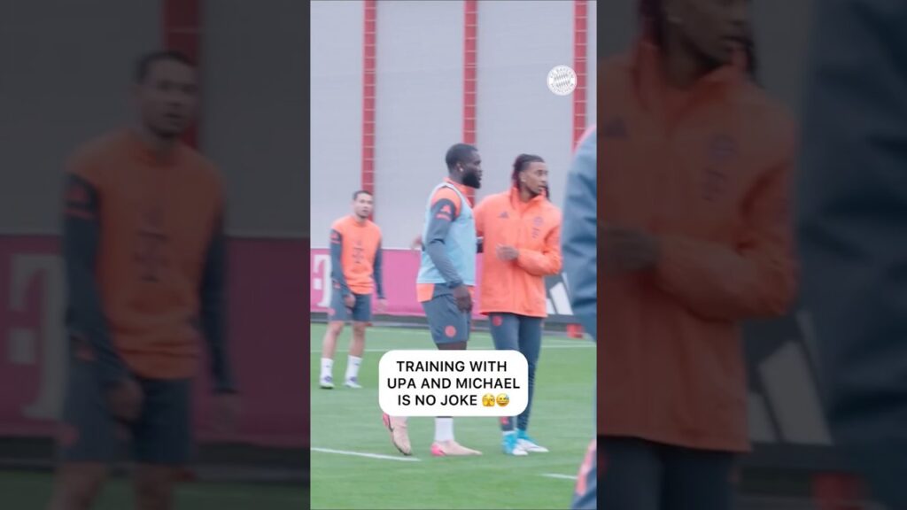 Michael Olise & Dayot Upamecano BATTLE in Bayern training 💪(via fcbayern/IG)