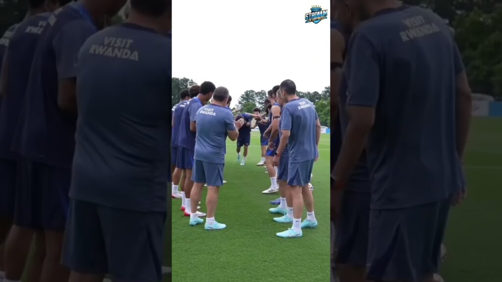 Lucas Hernandez félicité après la naissance de sa fille #football #shorts #psg #sports #real #messi