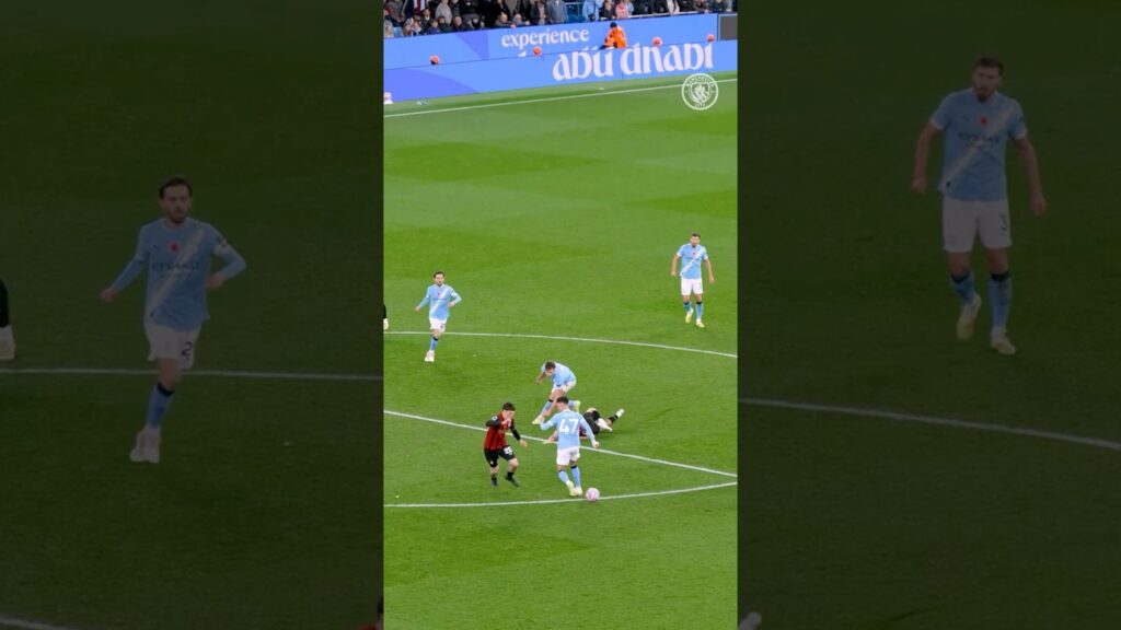 Phil Foden has the moves 🥶 #football #mancity #foden #player #smooth #dance #shorts